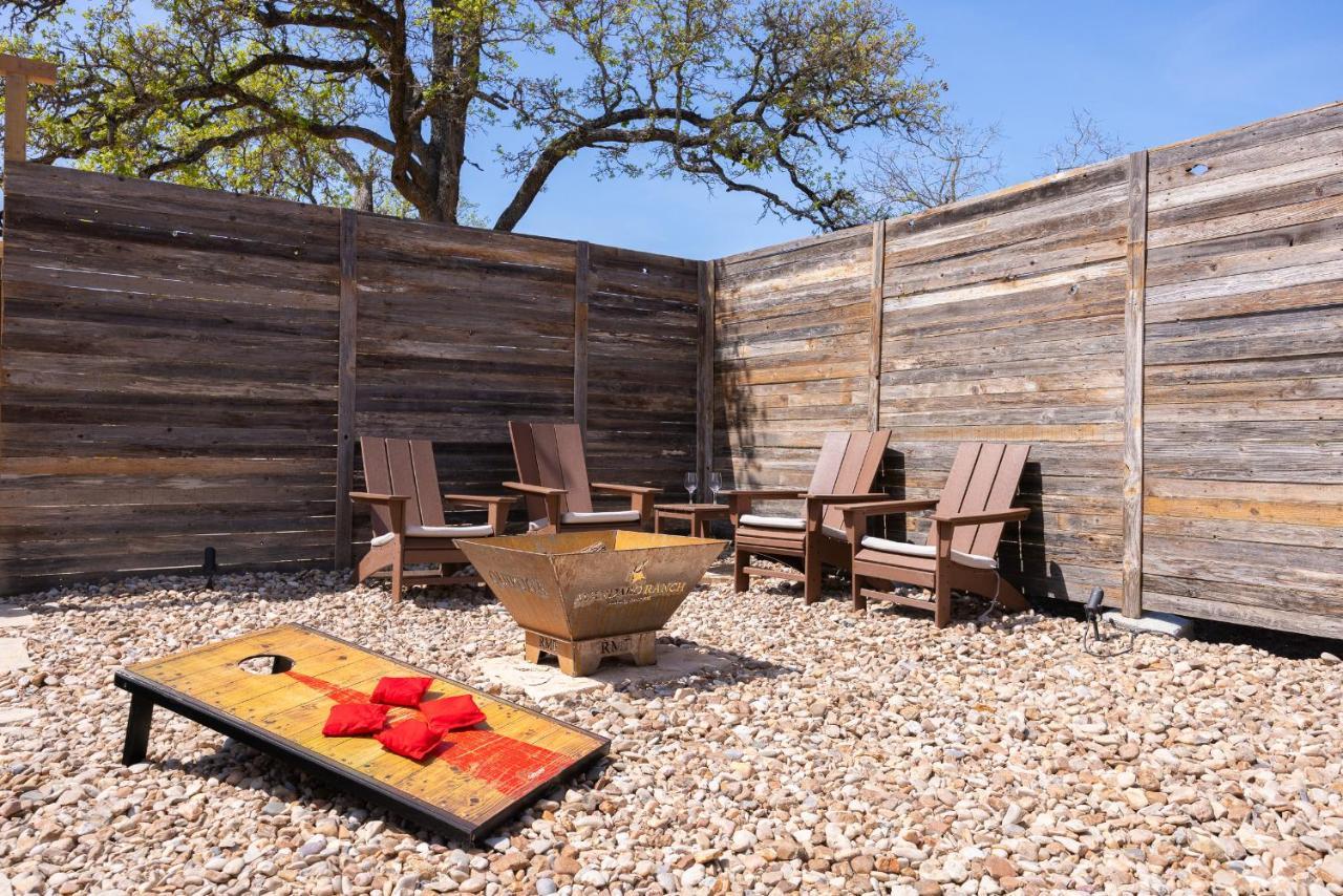 Вилла Romantic Tiny Luxury Retreat W Heated Pool, Sauna N Outdoor Shower In Wimberley 10 Acres Экстерьер фото