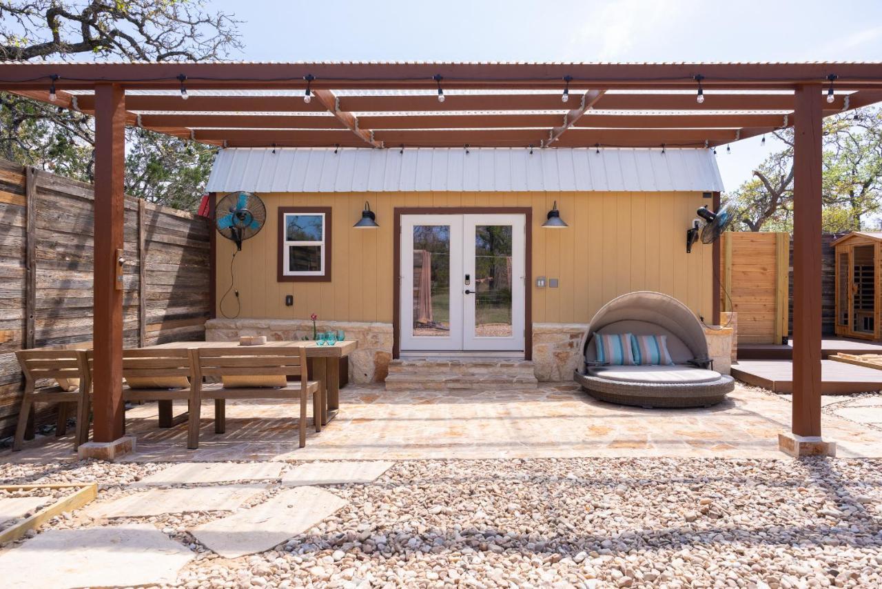 Вилла Romantic Tiny Luxury Retreat W Heated Pool, Sauna N Outdoor Shower In Wimberley 10 Acres Экстерьер фото