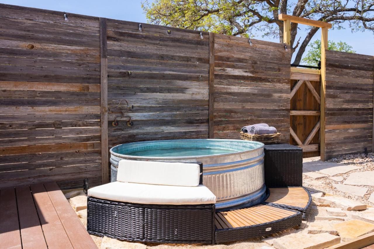 Romantic Tiny Luxury Retreat W Heated Pool, Sauna N Outdoor Shower In Wimberley 10 Acres Экстерьер фото