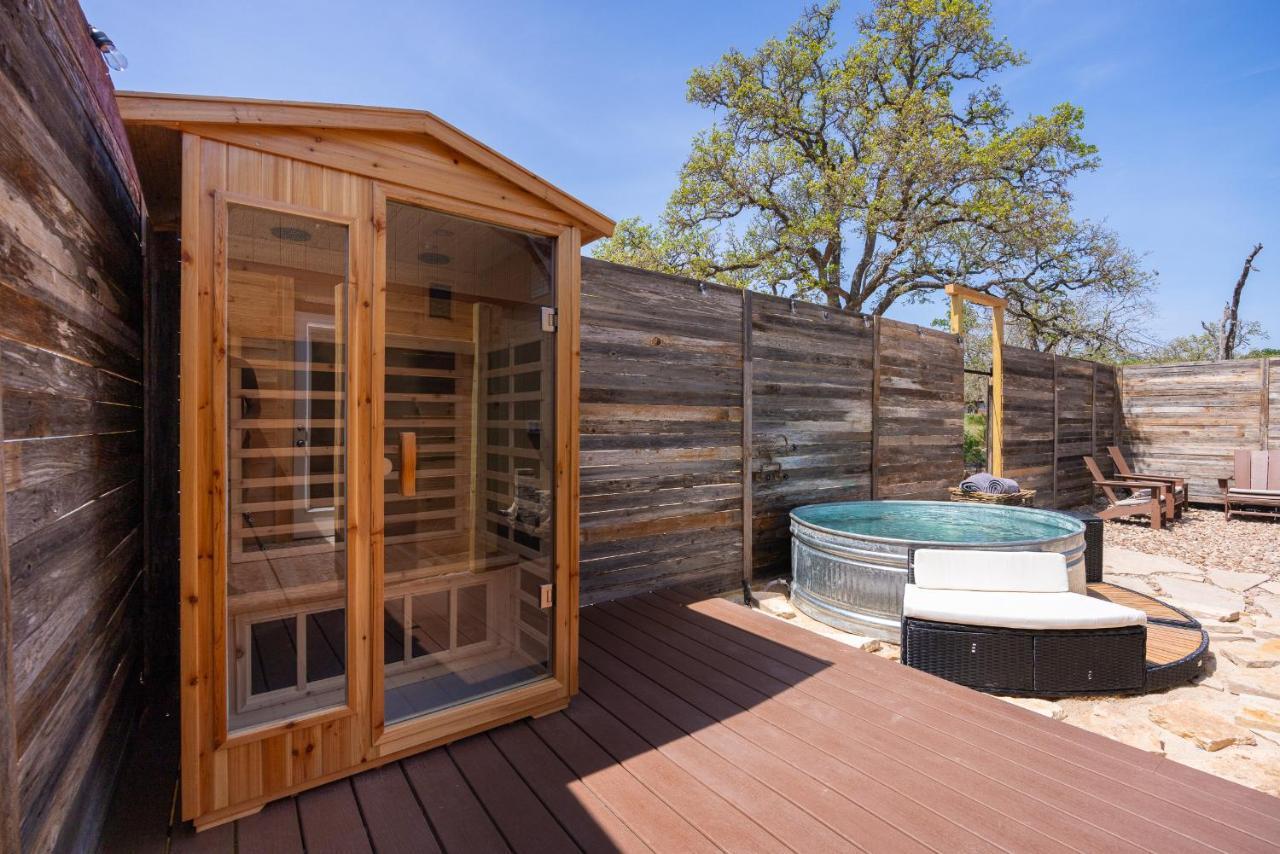 Romantic Tiny Luxury Retreat W Heated Pool, Sauna N Outdoor Shower In Wimberley 10 Acres Экстерьер фото