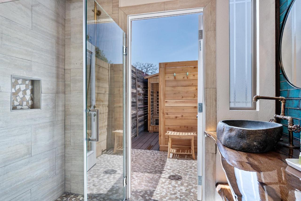 Romantic Tiny Luxury Retreat W Heated Pool, Sauna N Outdoor Shower In Wimberley 10 Acres Экстерьер фото