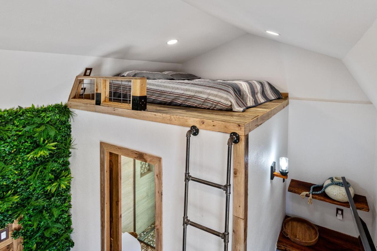 Romantic Tiny Luxury Retreat W Heated Pool, Sauna N Outdoor Shower In Wimberley 10 Acres Экстерьер фото