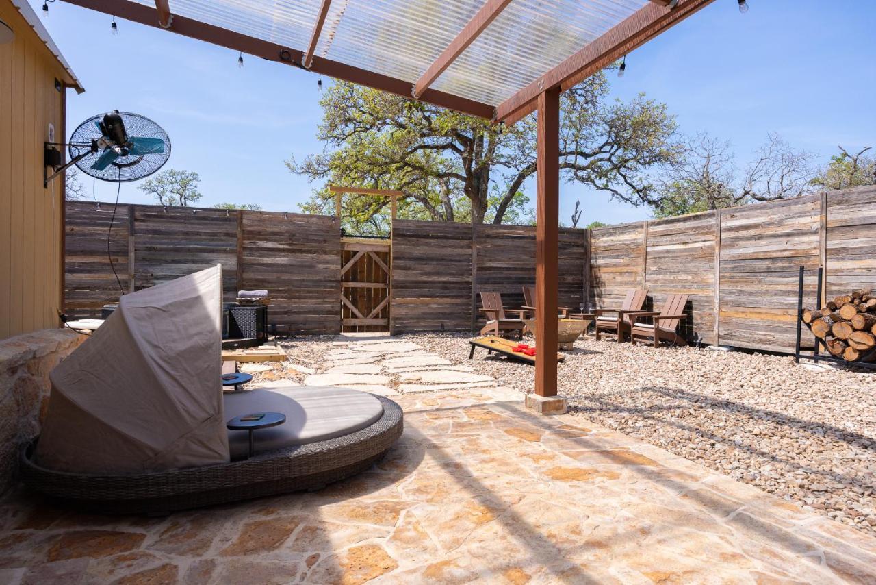 Romantic Tiny Luxury Retreat W Heated Pool, Sauna N Outdoor Shower In Wimberley 10 Acres Экстерьер фото